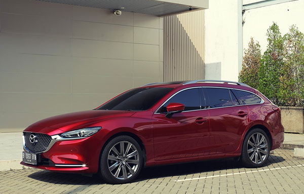 Xpander-Cross-RF-Black-Edition-Jakarta